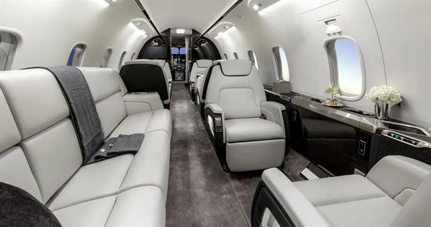 Bombardier Challenger 350 - private jet photo 3