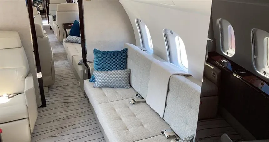 Bombardier Global 5000 - private jet photo 3