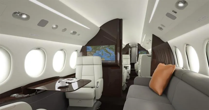 Dassault Falcon 8X - private jet photo 3