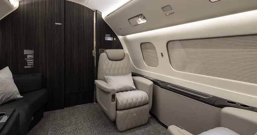 Embraer Lineage 1000 - private jet photo 4