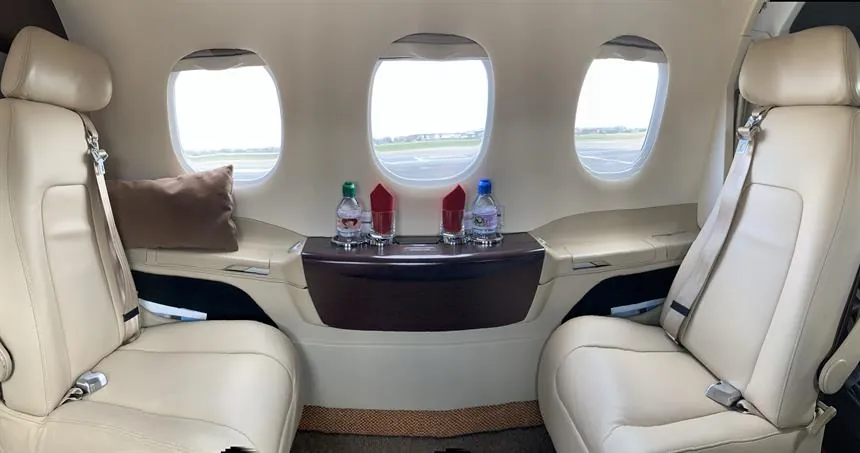 Embraer Phenom 100 - private jet photo 4
