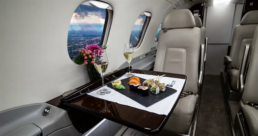 Embraer Phenom 300 - private jet photo 4
