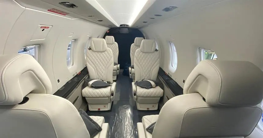 Pilatus PC-12 - private jet photo 3