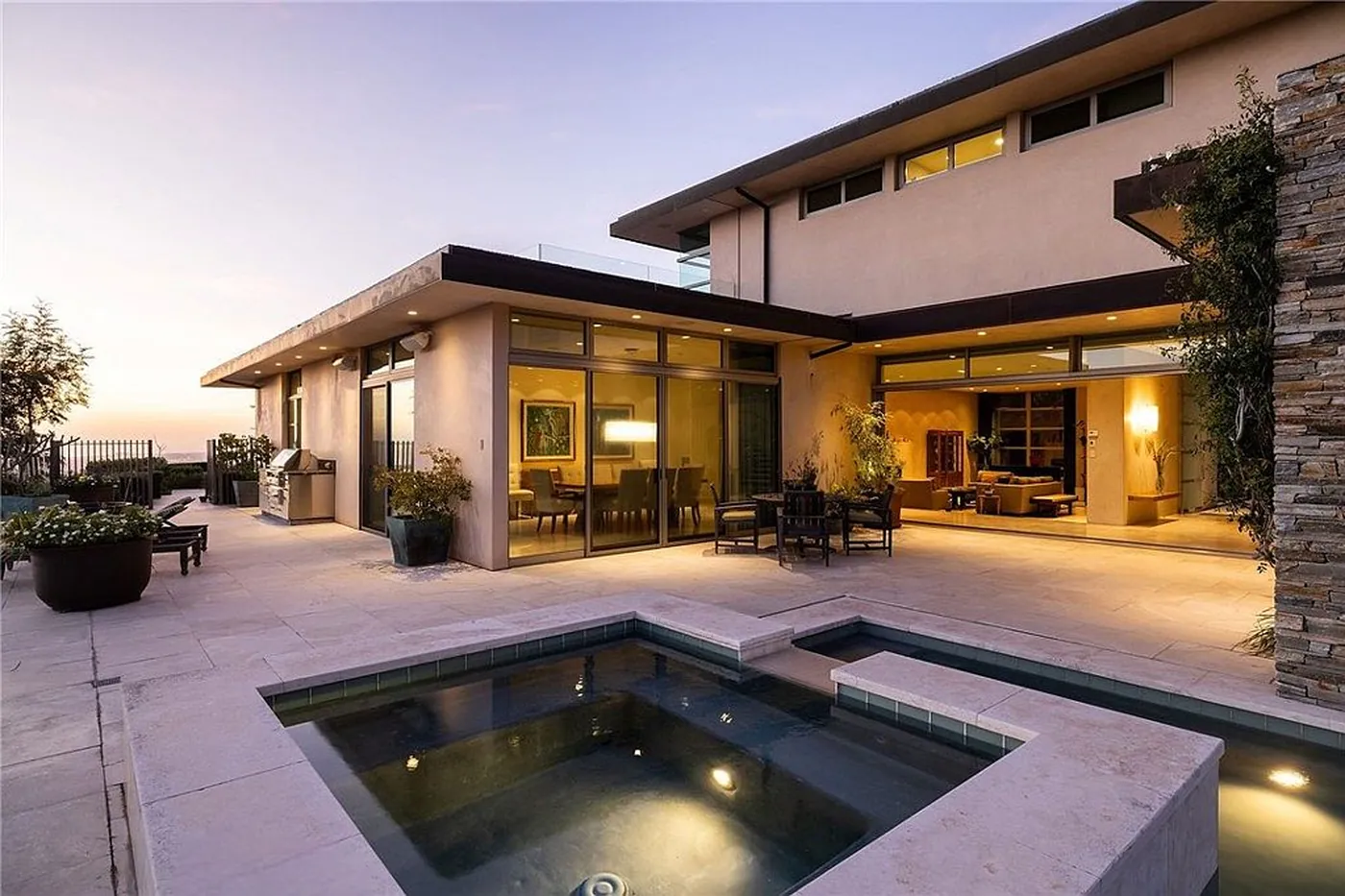 Villa Pacific - Los Angeles