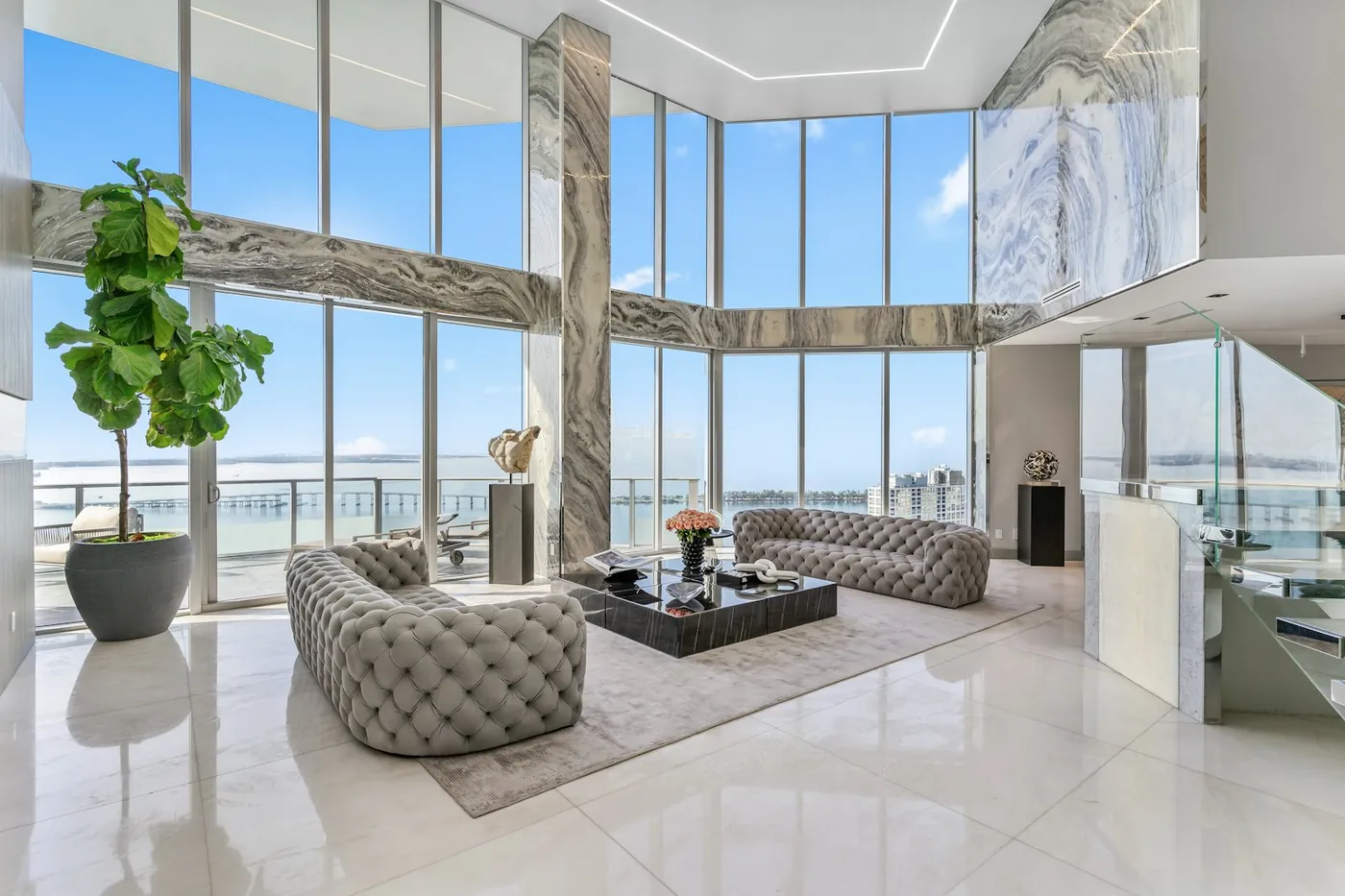 Penthouse Skyline - Miami