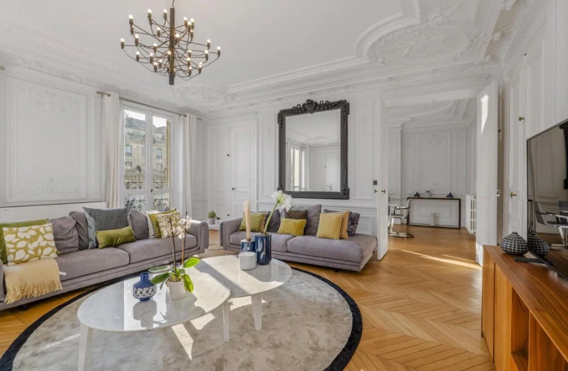 Reception living room