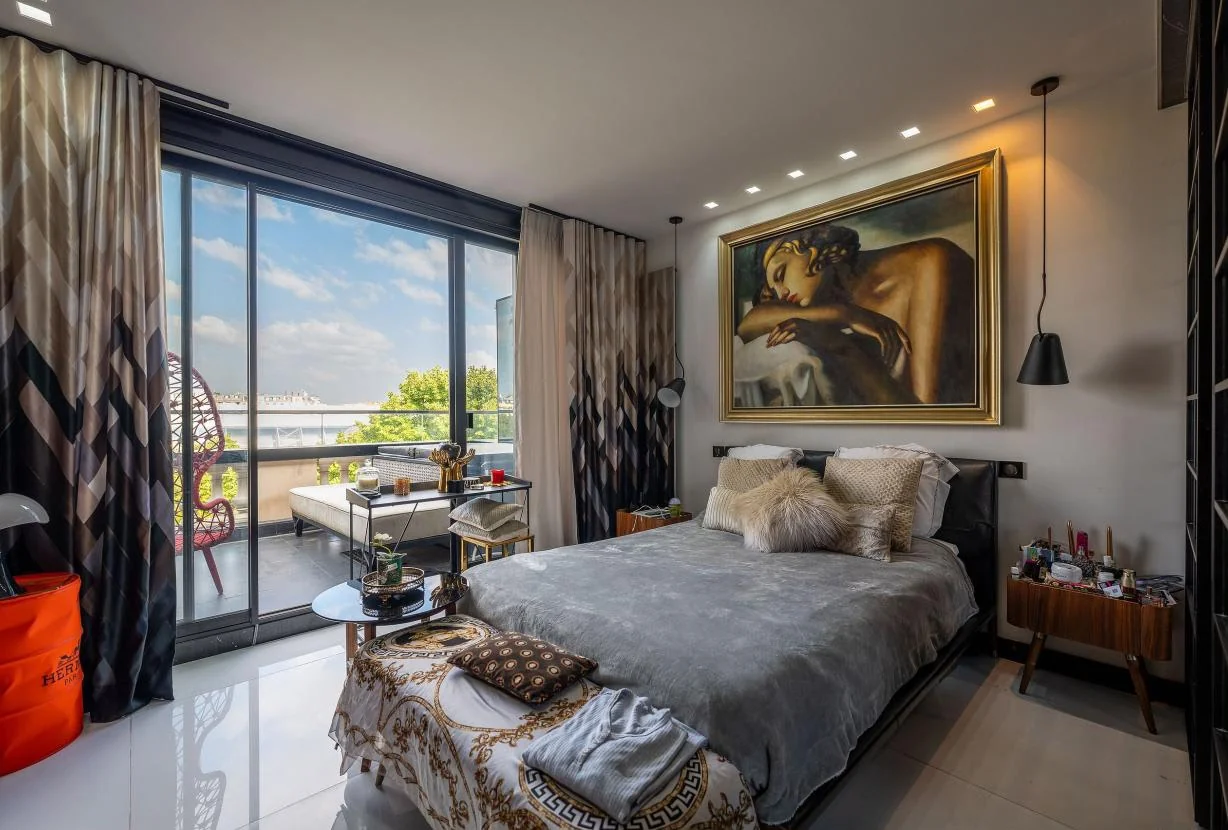 Contemporary design bedroom