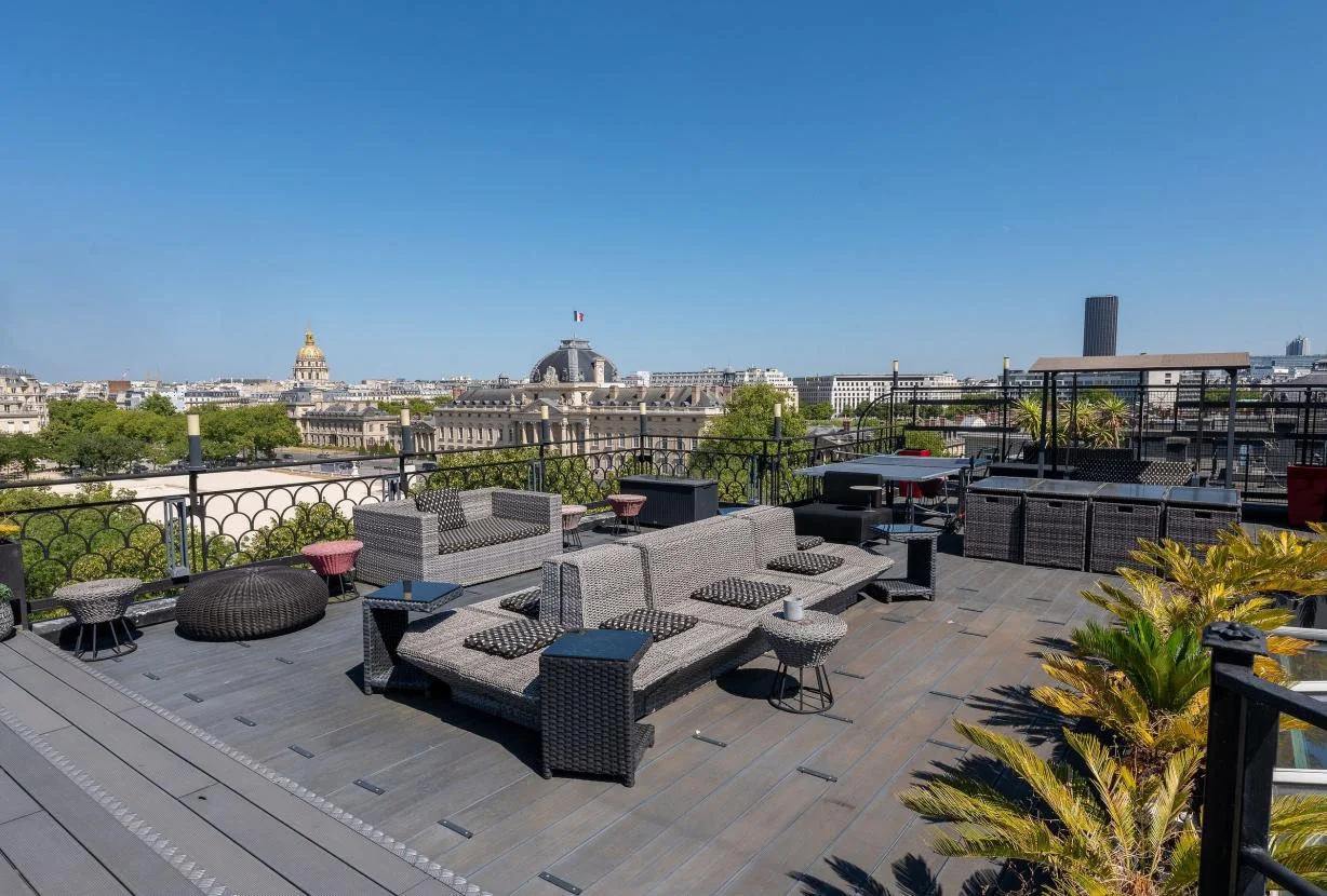 Rooftop lounge and jacuzzi area