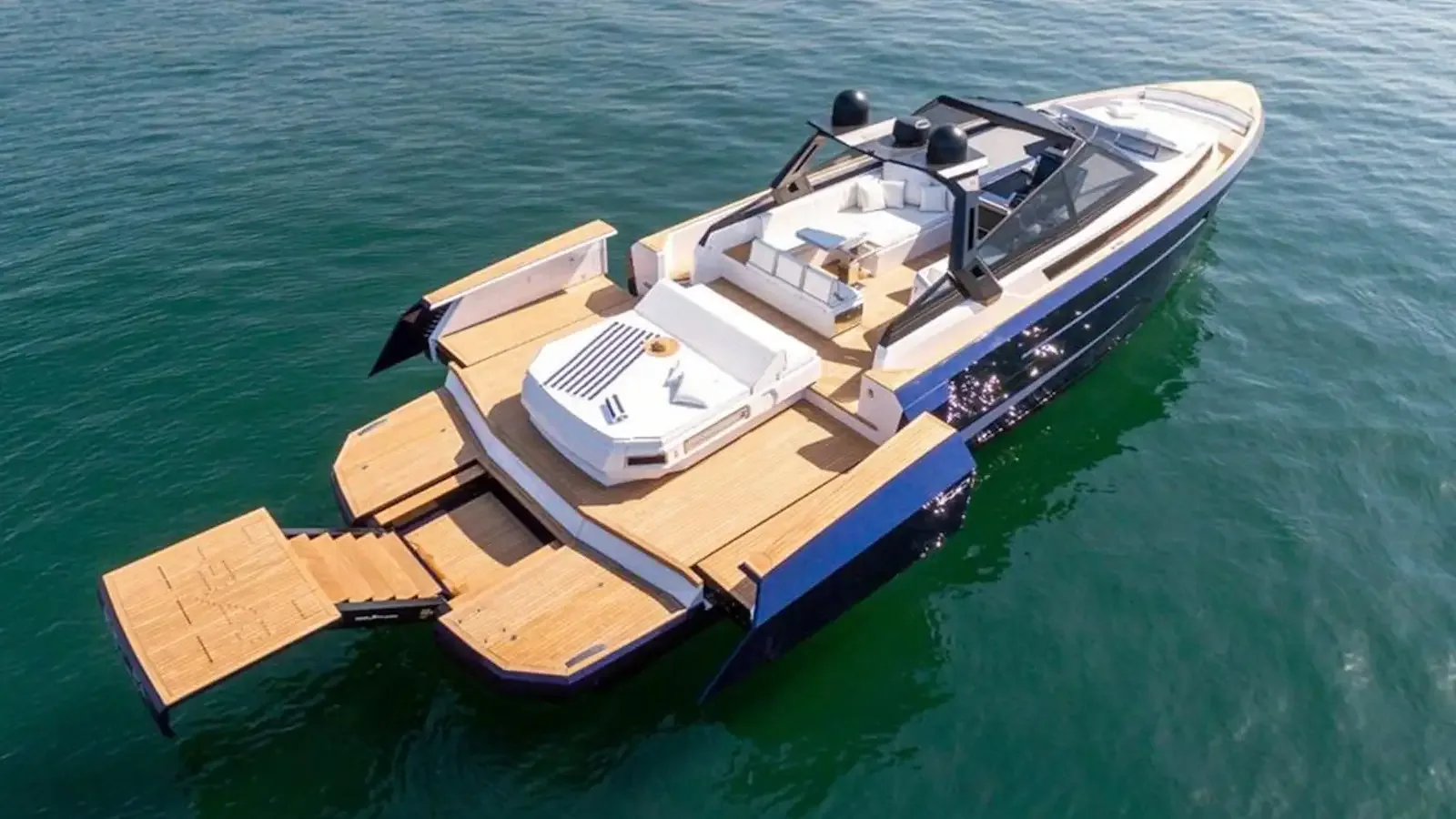 Absolem - yacht charter photo 3