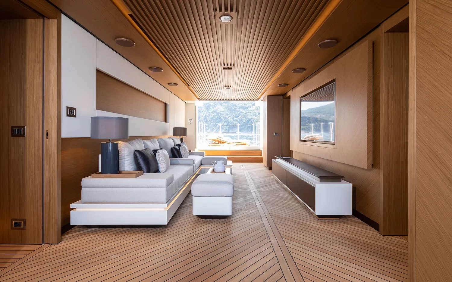 ALFA - yacht charter photo 12