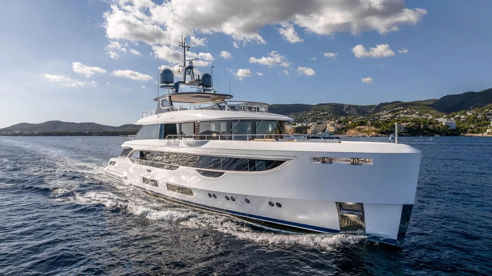 ALPHA WAVES - yacht charter photo 2