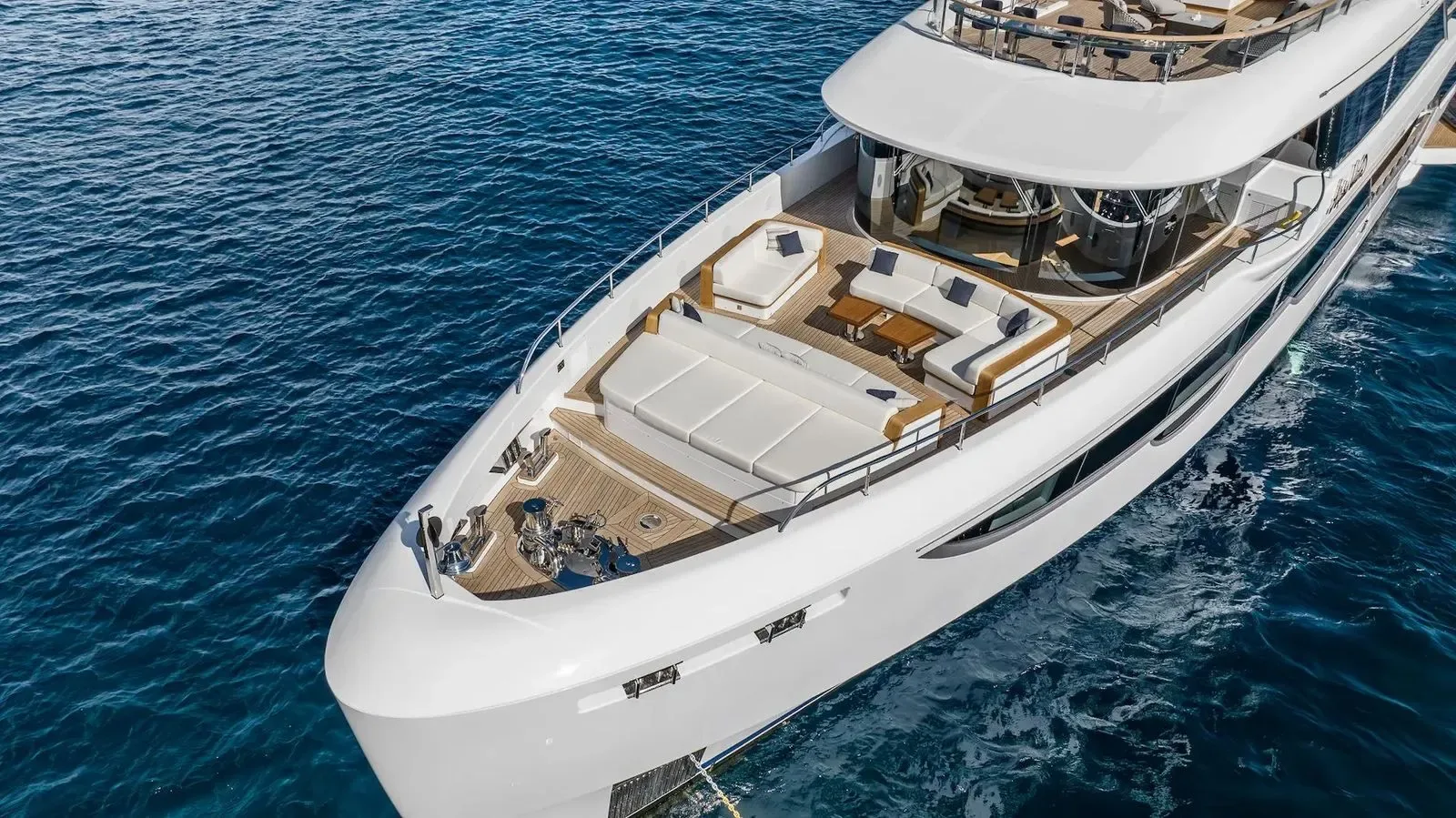 ALPHA WAVES - yacht charter photo 4