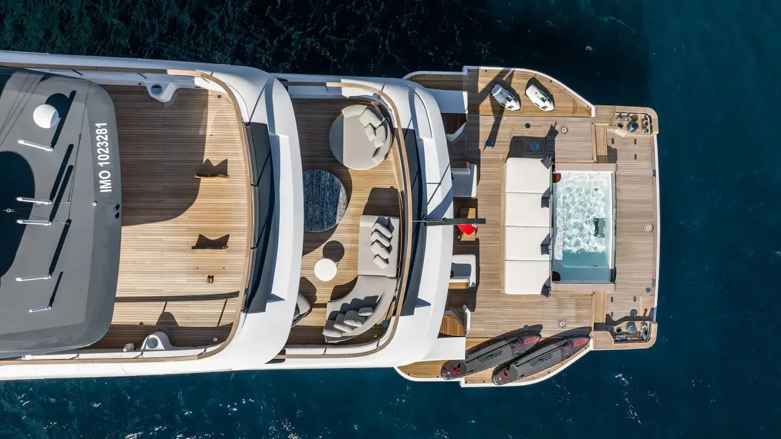 ALPHA WAVES - yacht charter photo 6