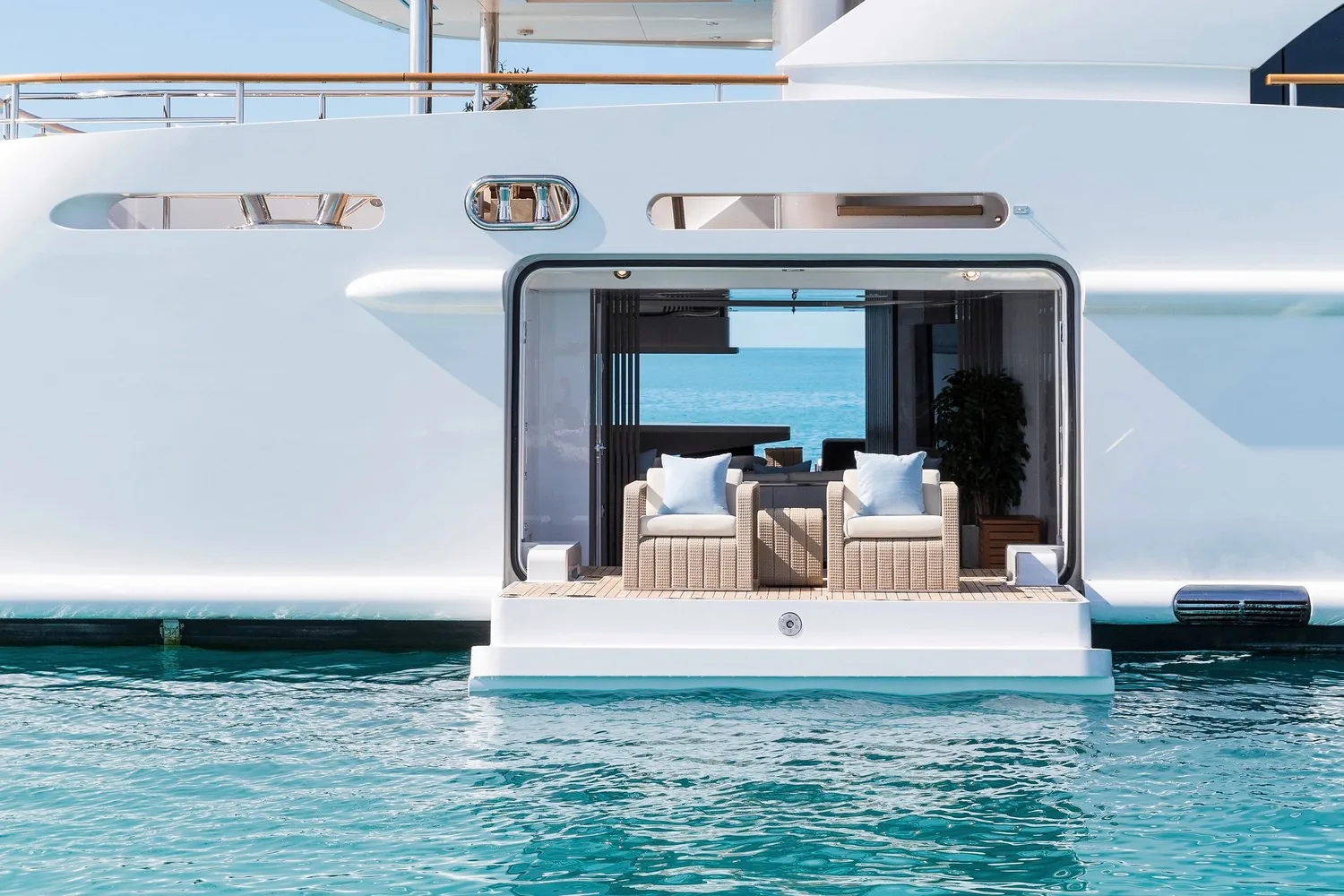 ARTISAN - yacht charter photo 5