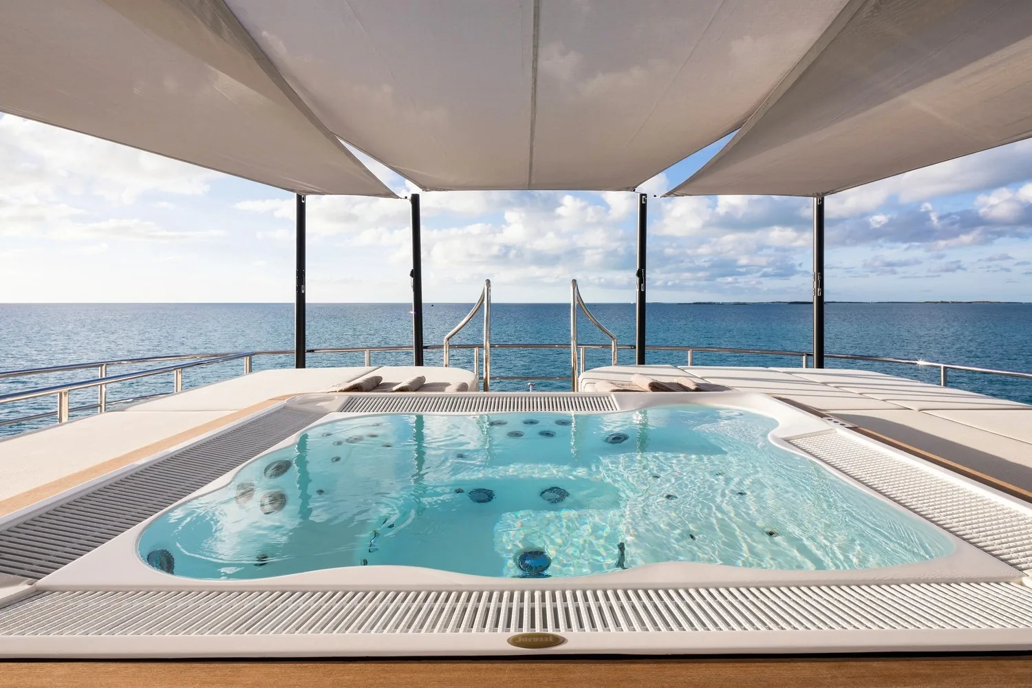 ARTISAN - yacht charter photo 14