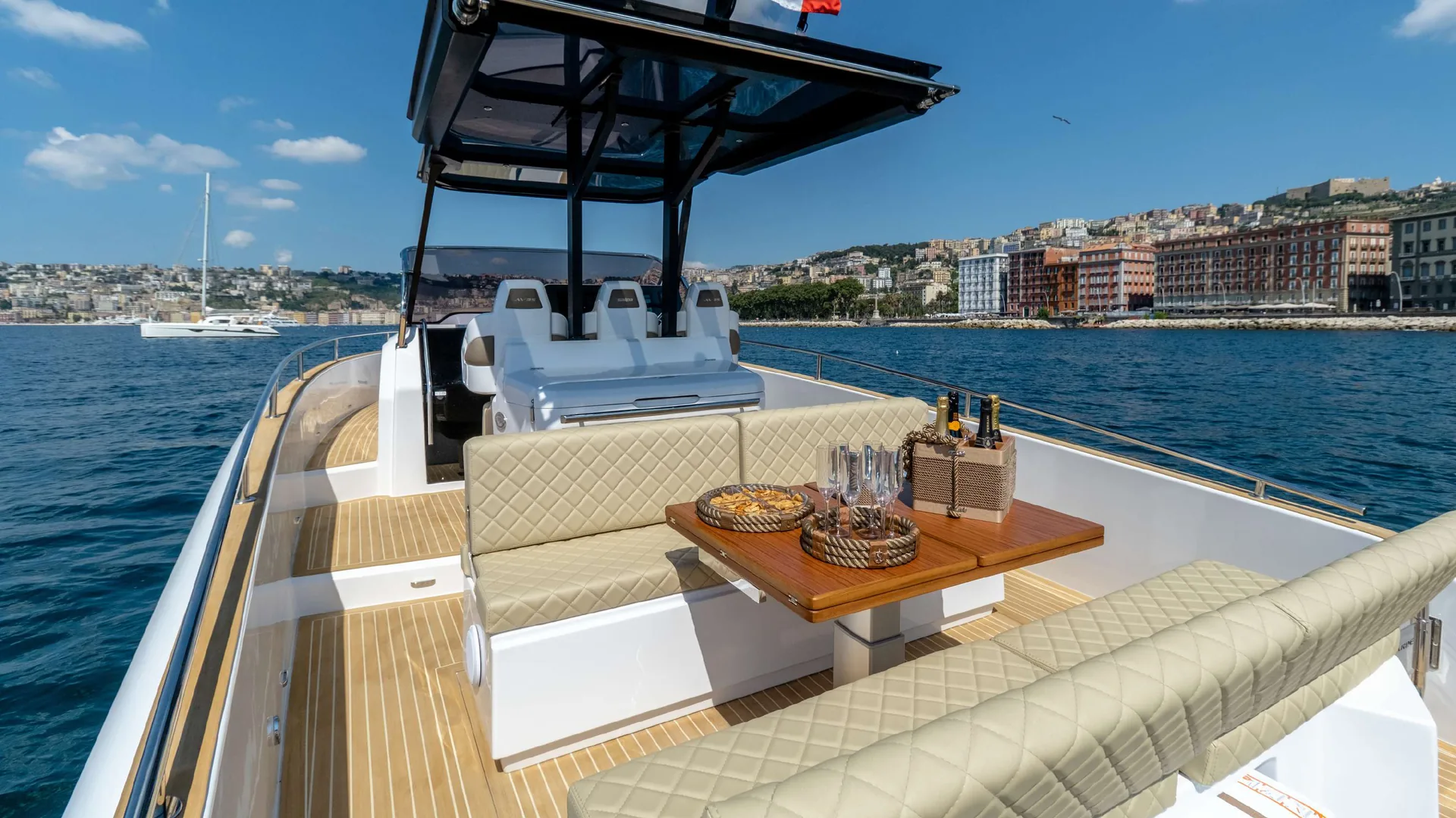 Avangarde 35 - yacht charter photo 4