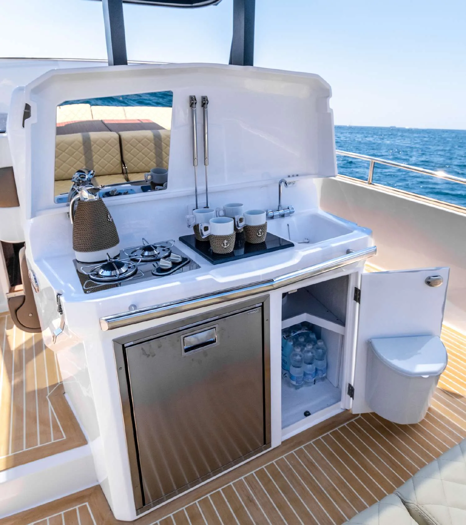 Avangarde 35 - yacht charter photo 6