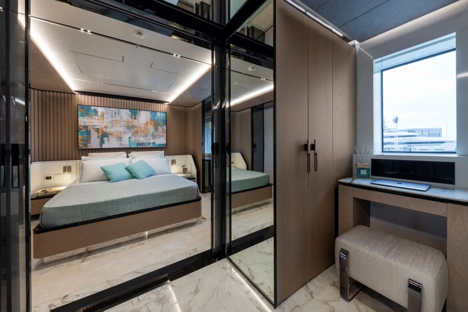 C - yacht charter photo 9