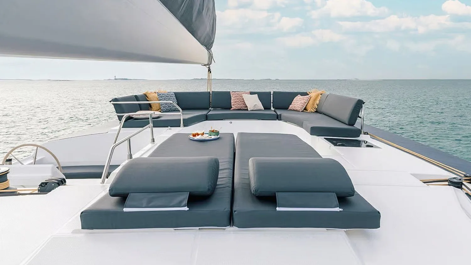 CATAMARAN AURA 51 - yacht charter photo 6