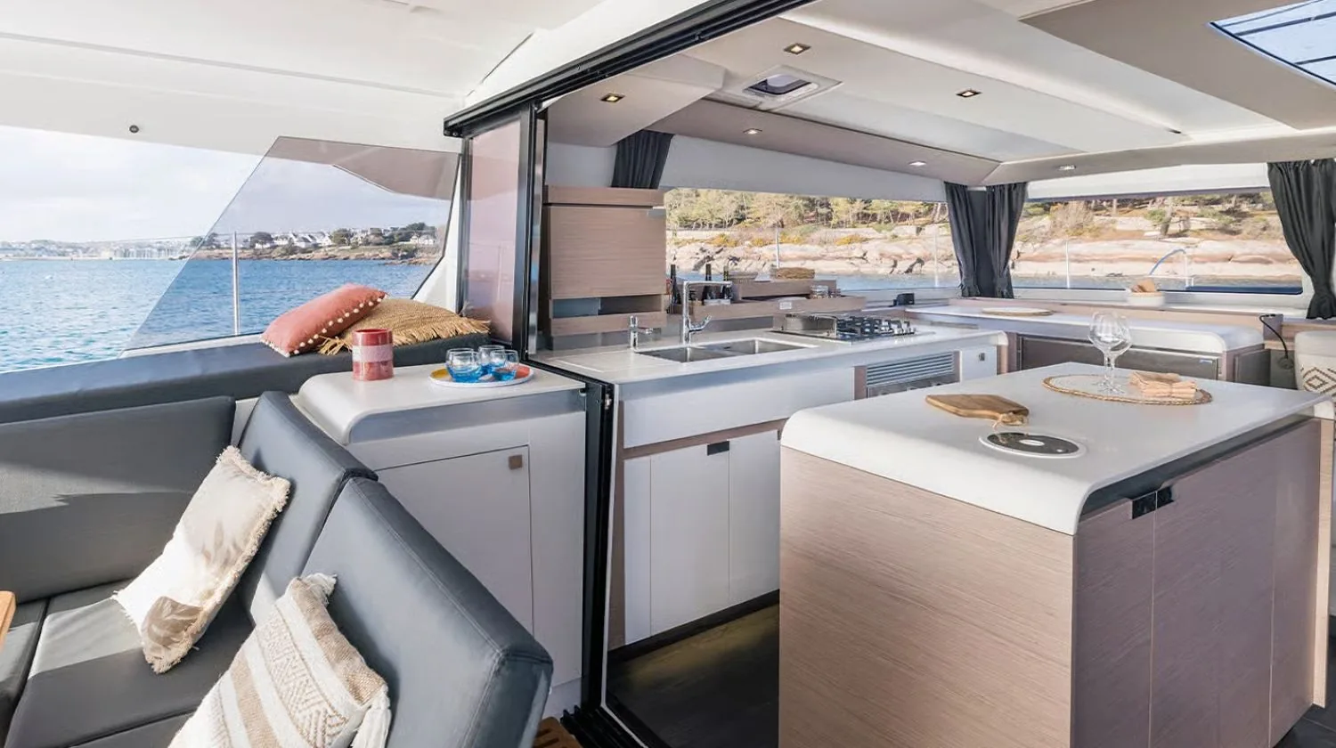 CATAMARAN AURA 51 - yacht charter photo 9