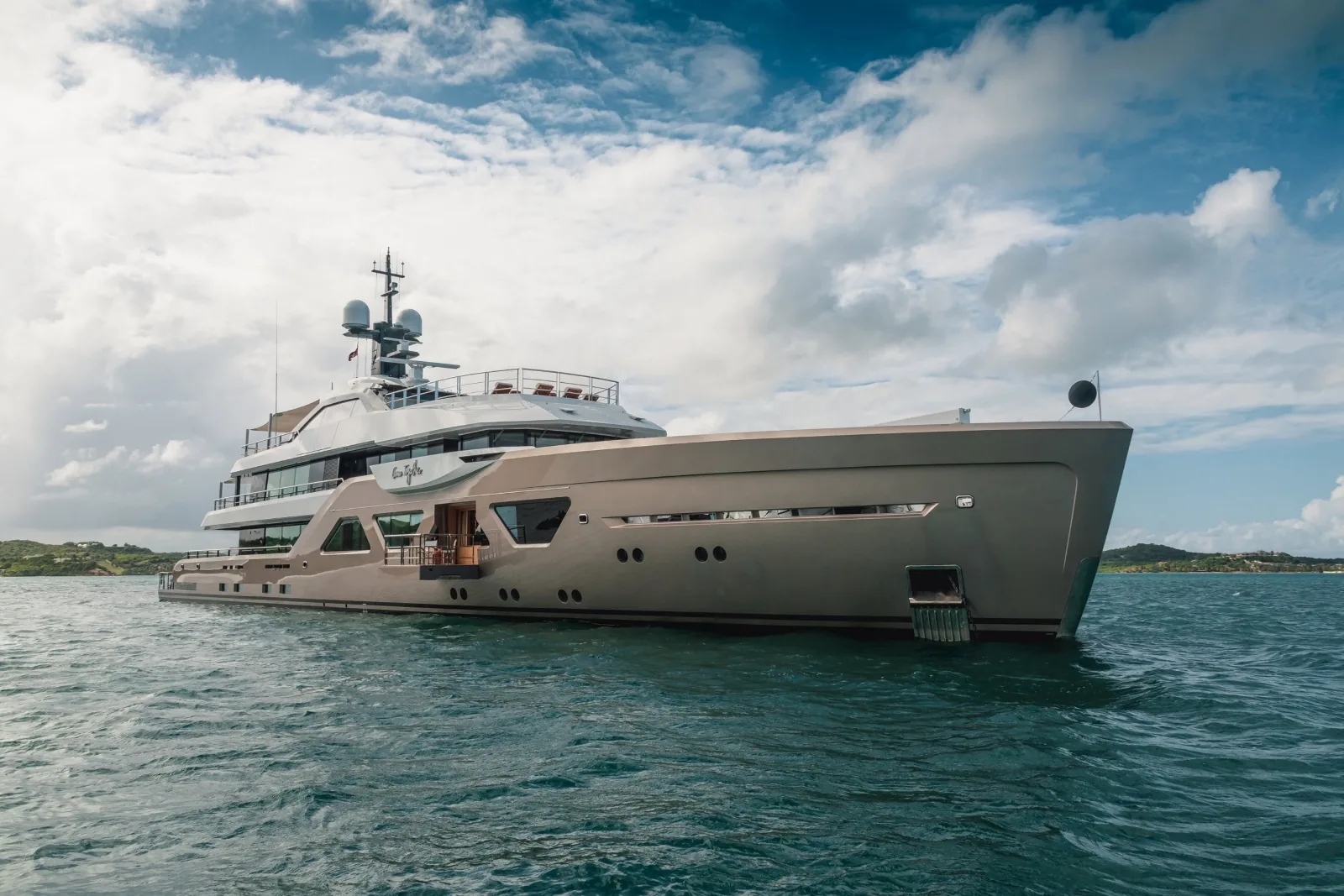 COME TOGETHER - yacht charter photo 6