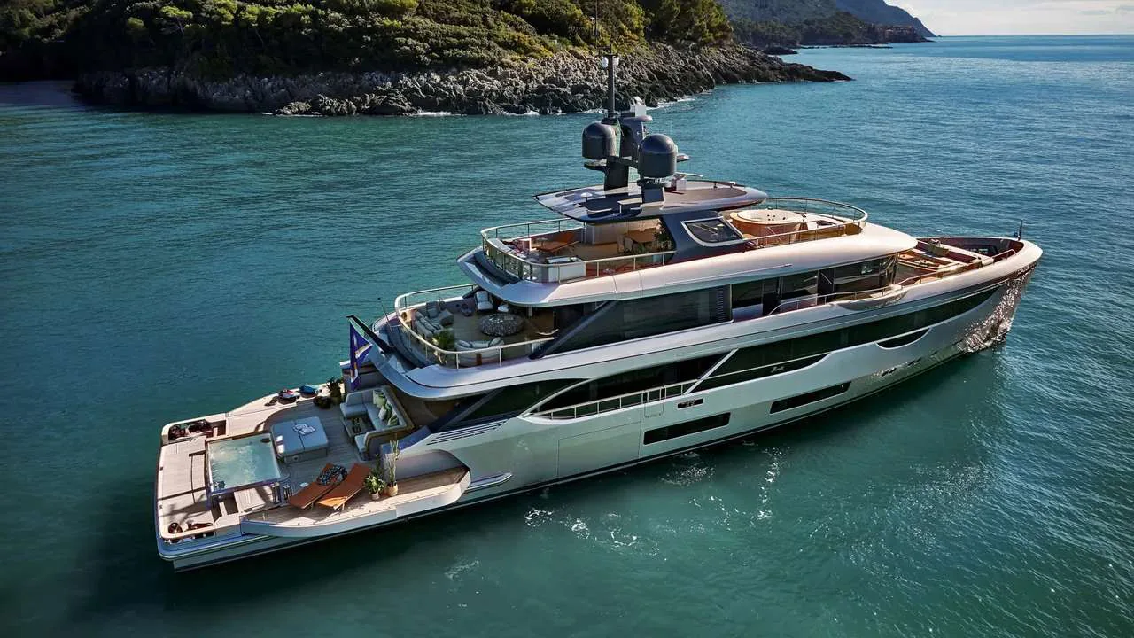 Cosmico - yacht charter photo 5