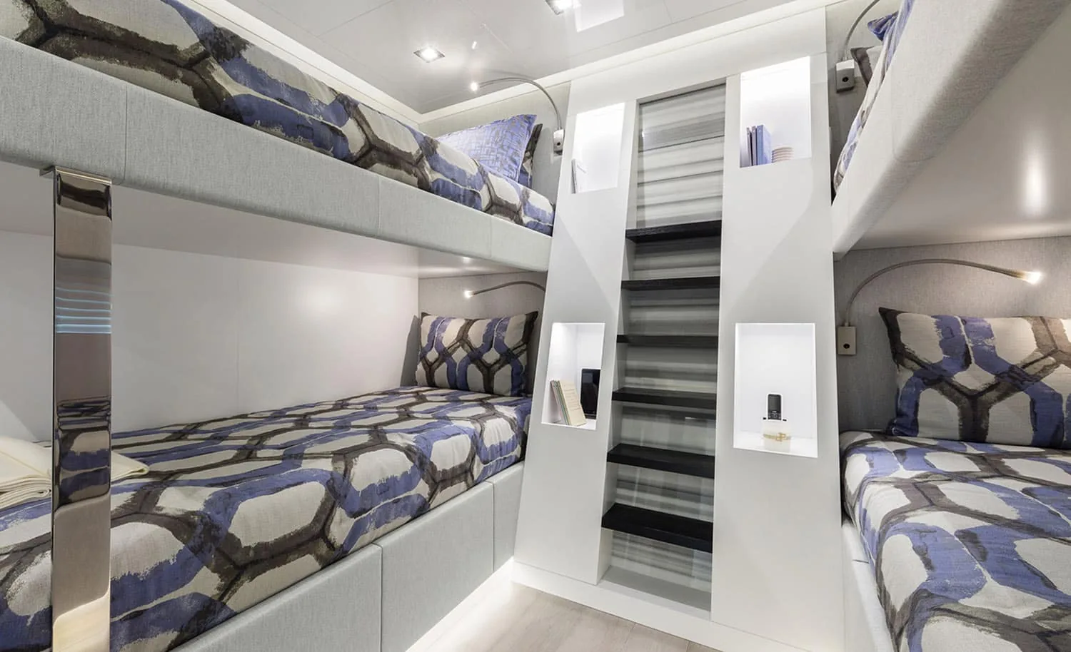 DA VINCI - yacht charter photo 16