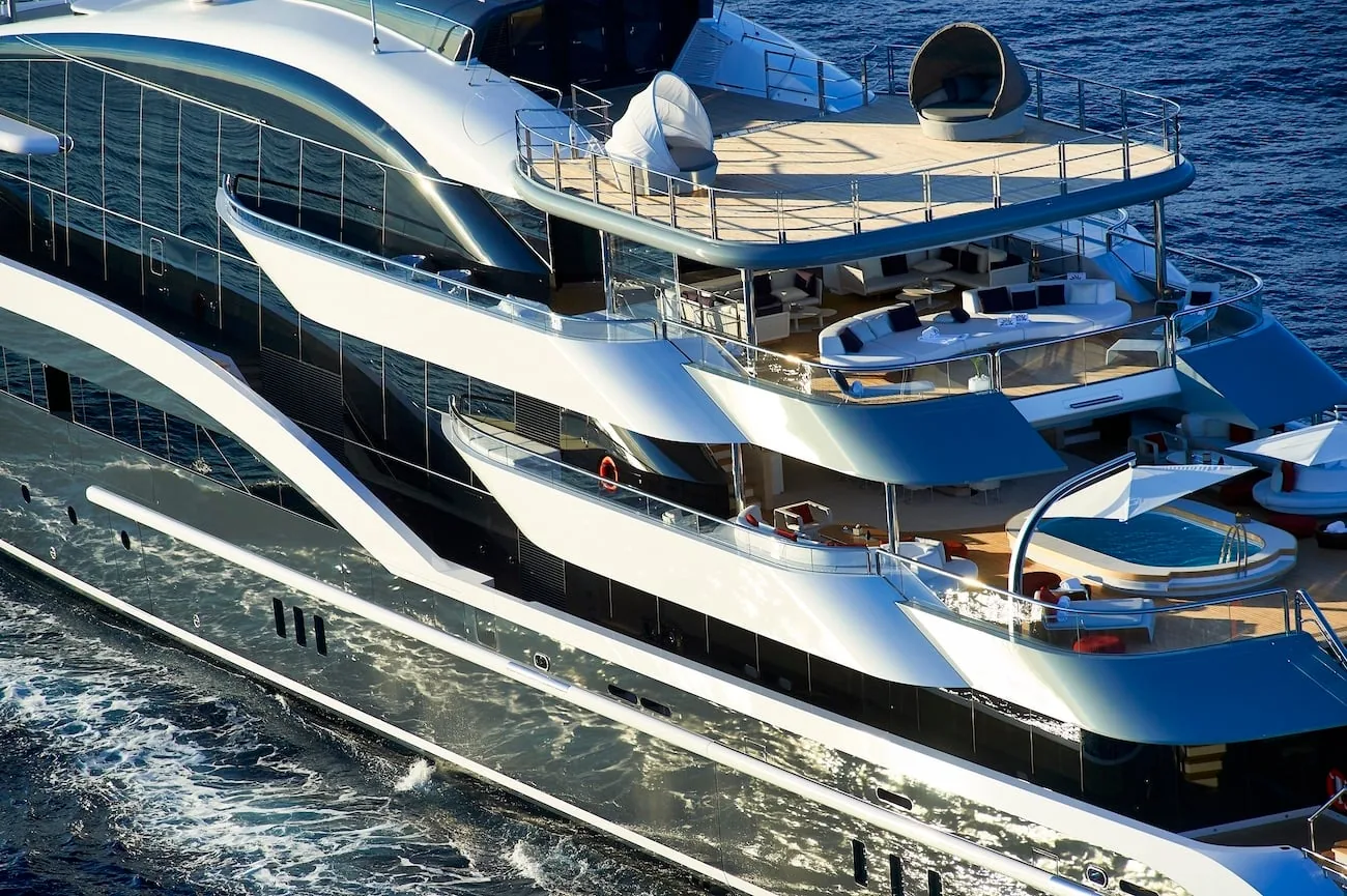 DAR - yacht charter photo 3