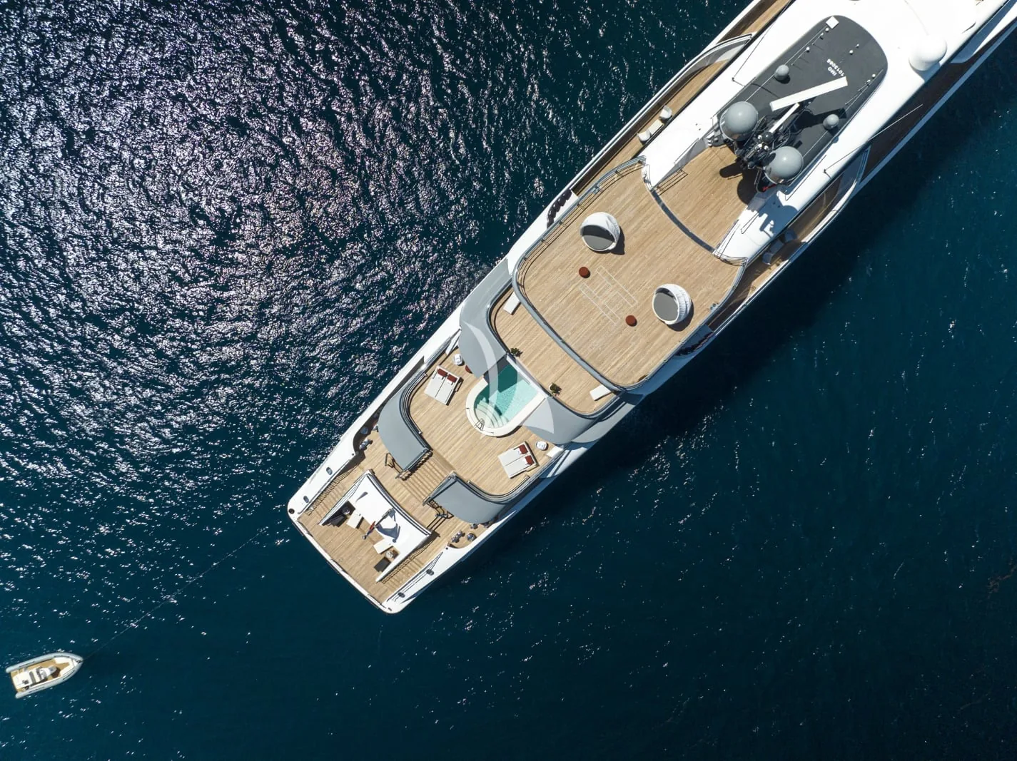 DAR - yacht charter photo 10