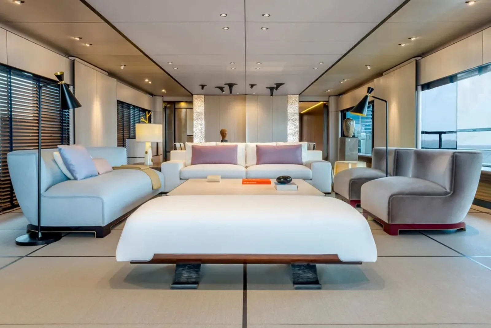 ENDEAVOUR 2 - yacht charter photo 5