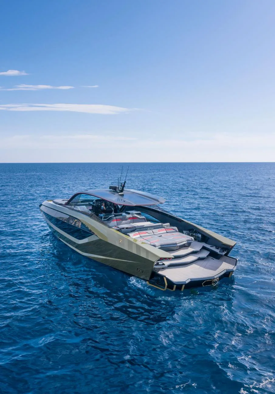 Fast One - yacht charter photo 4