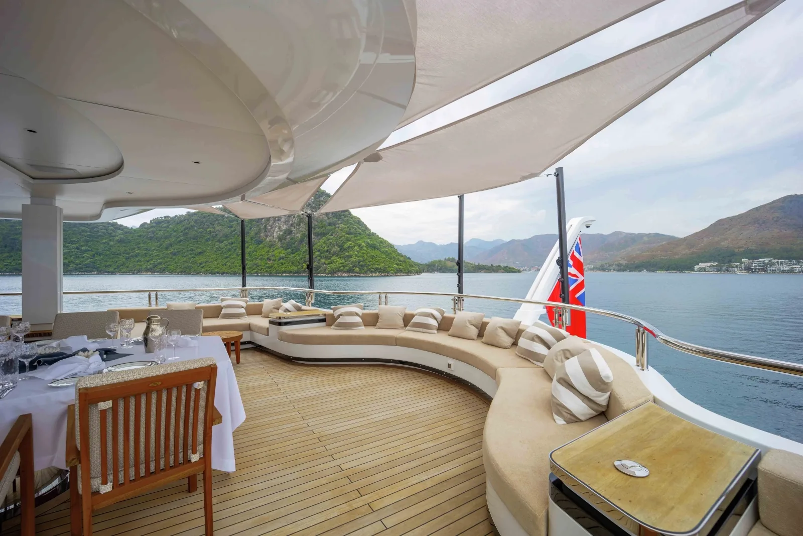 FORTUNA - yacht charter photo 11