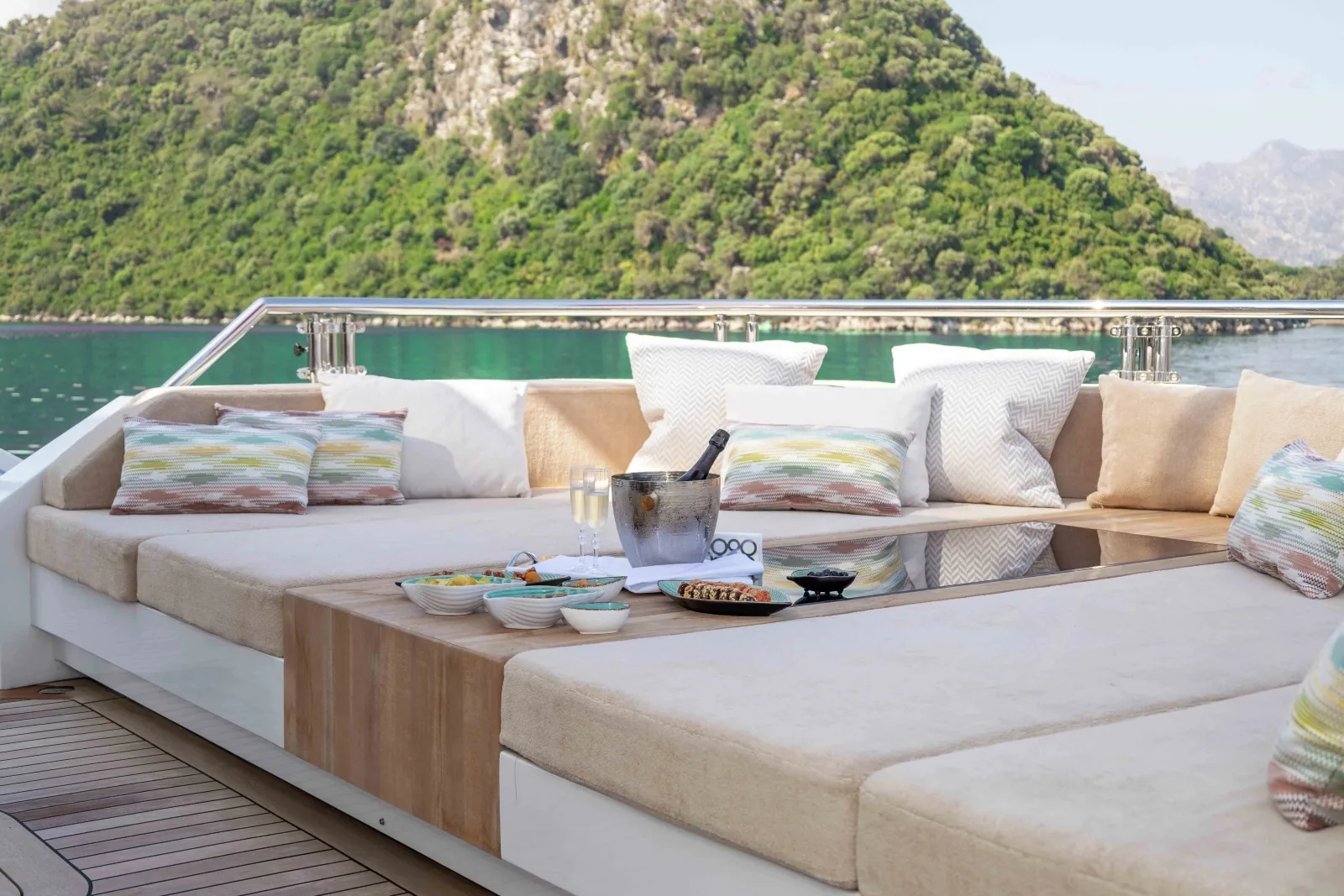 FORTUNA - yacht charter photo 12