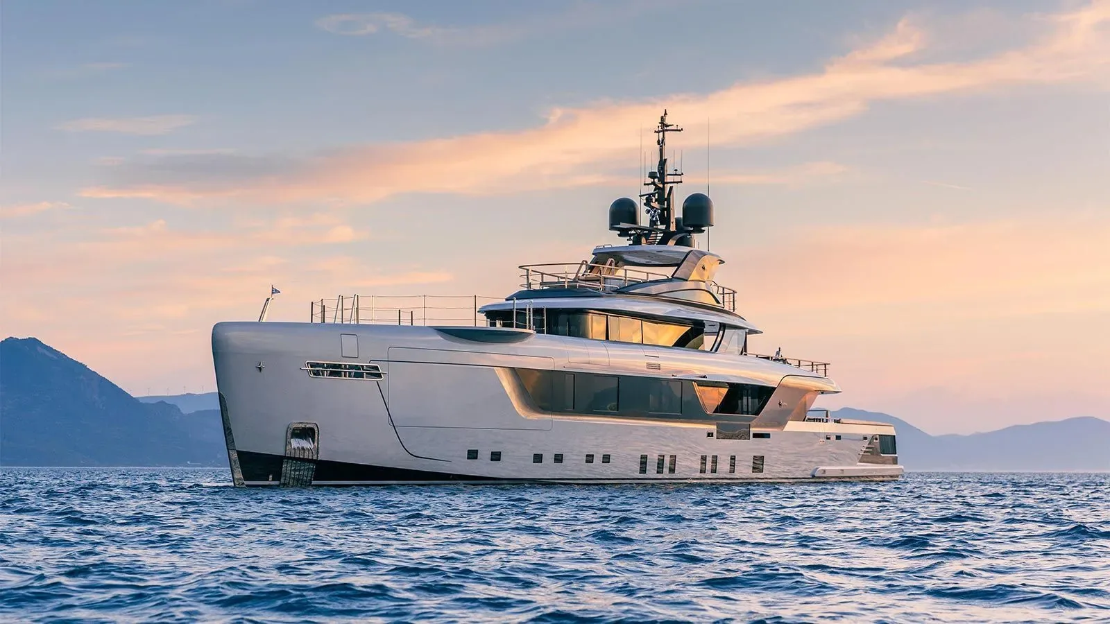 GECO - yacht charter photo 6