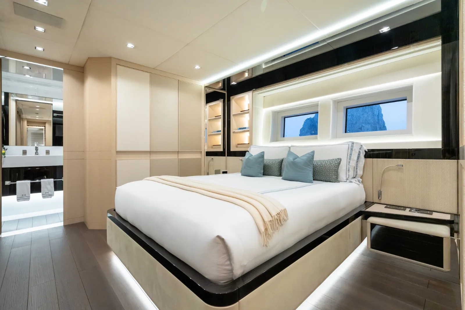 HALARA - yacht charter photo 18