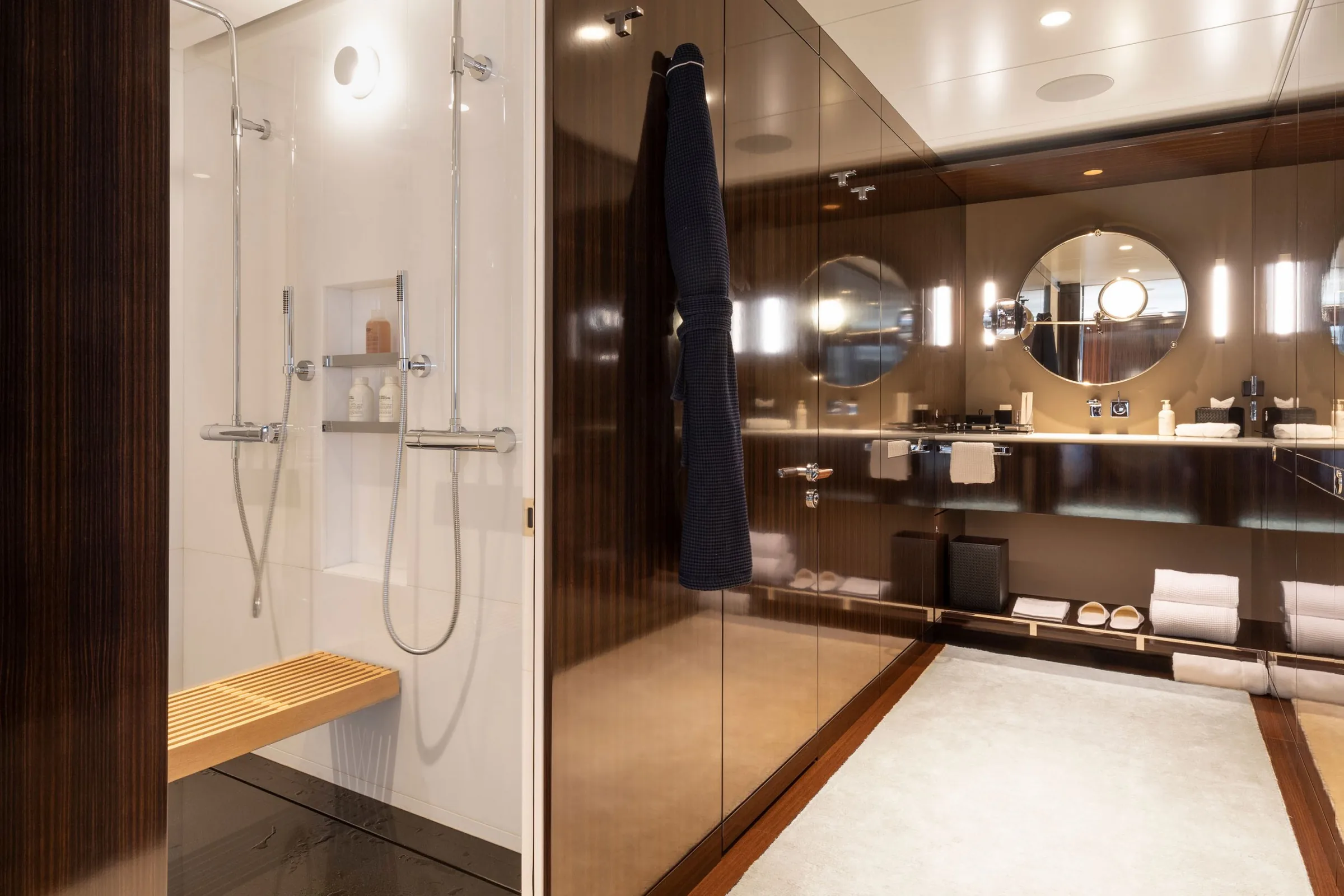 HALO - yacht charter photo 5