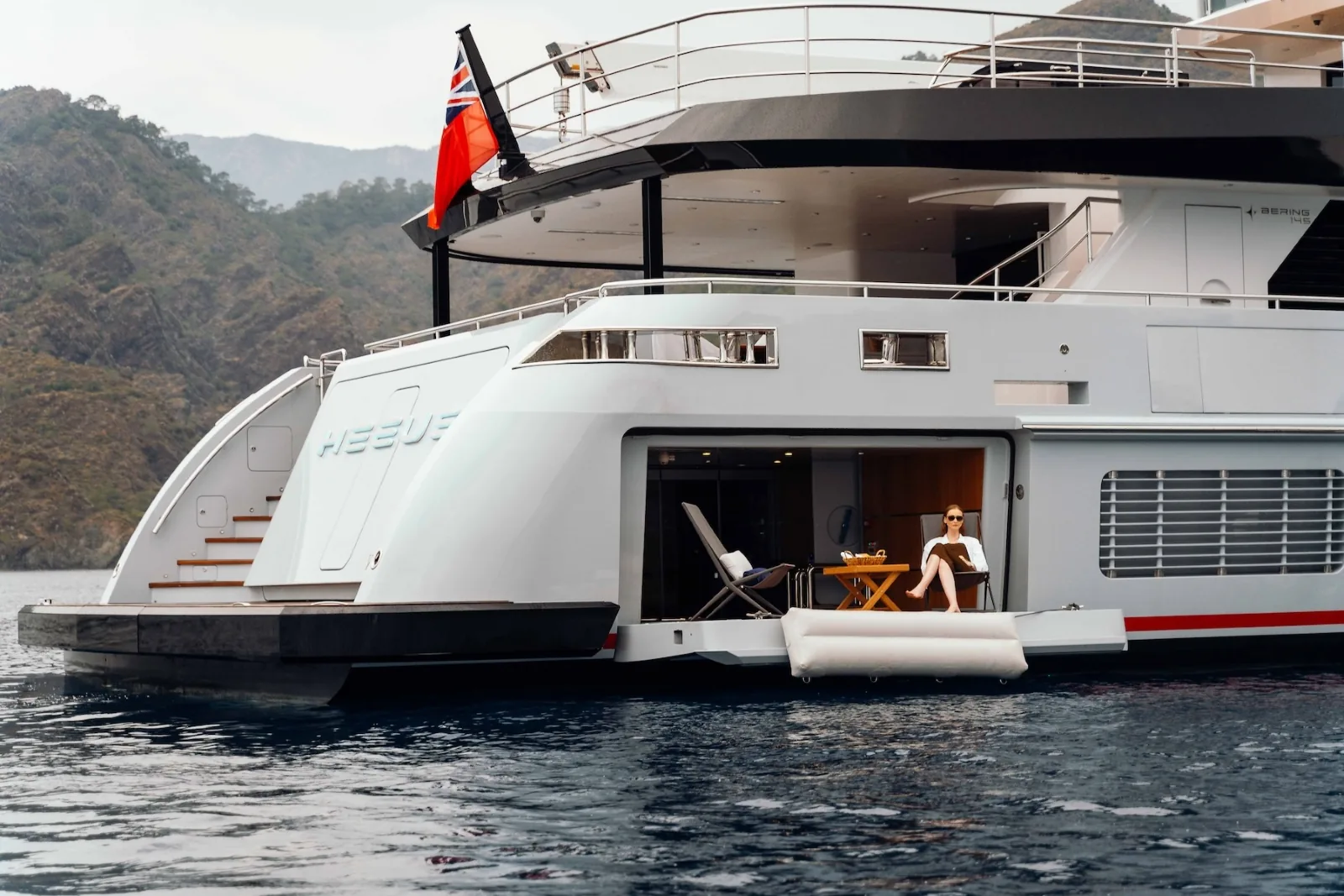 HEEUS - yacht charter photo 14