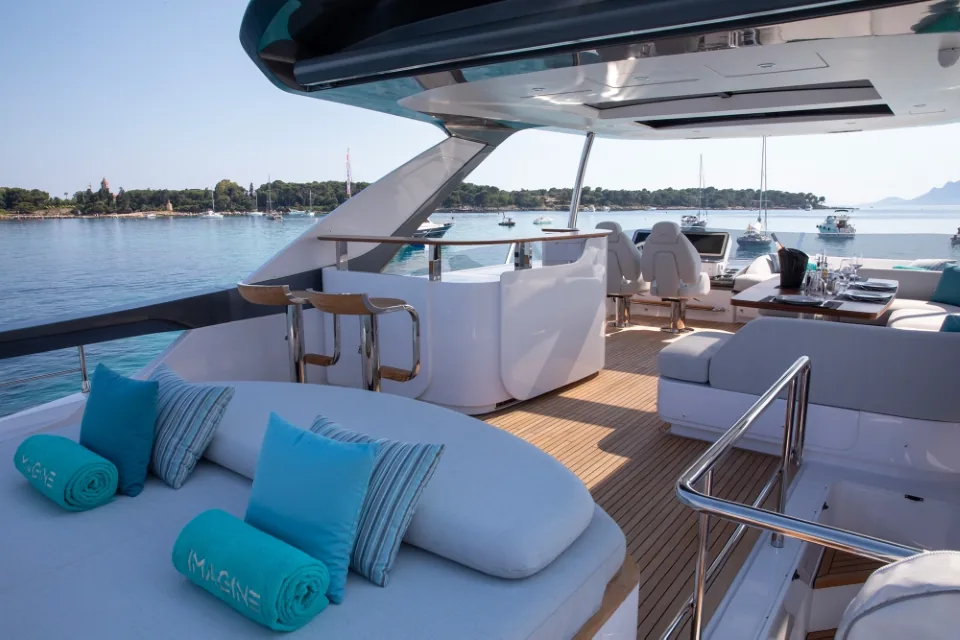IMAGINE - yacht charter photo 4