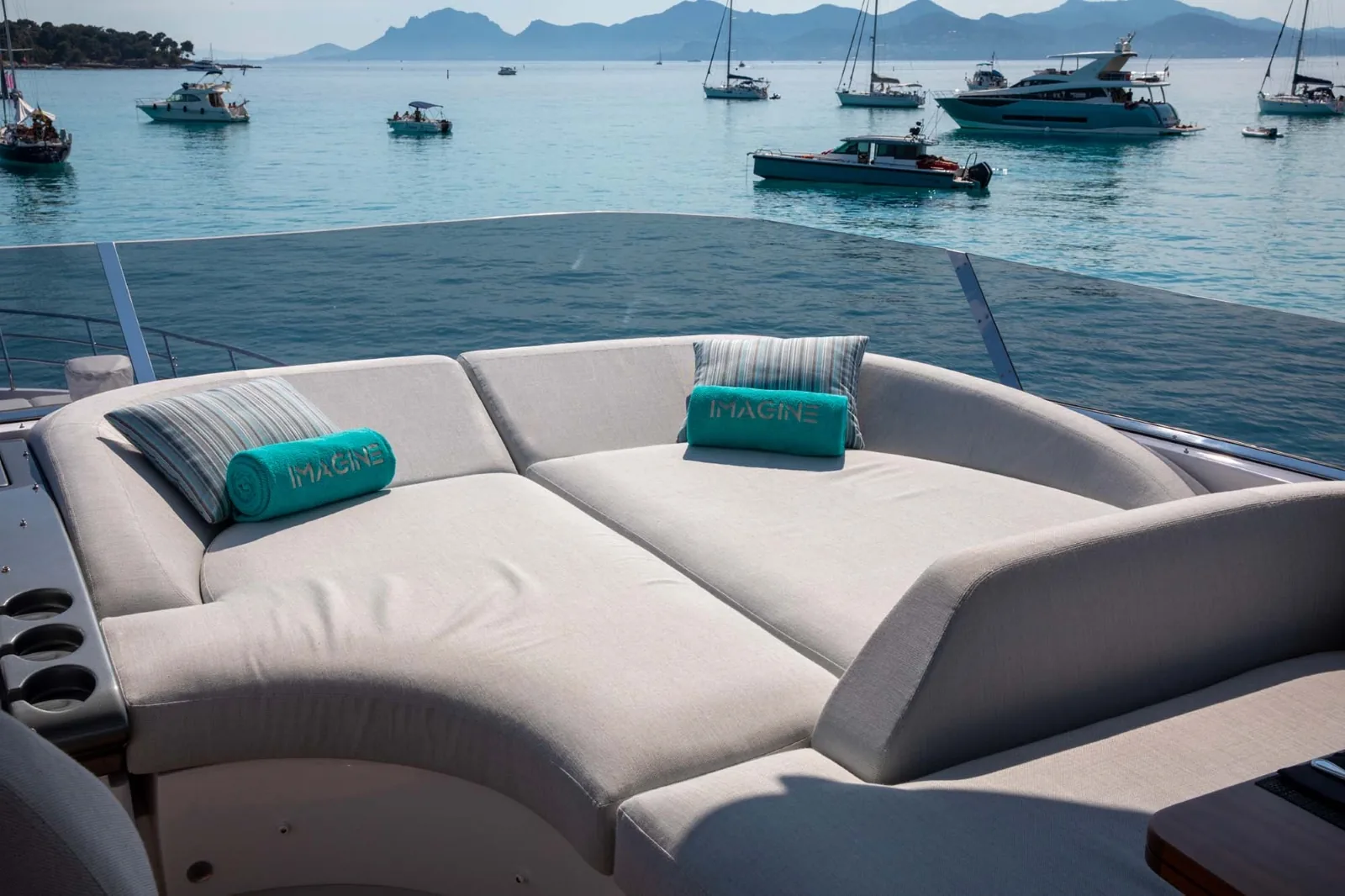 IMAGINE - yacht charter photo 7