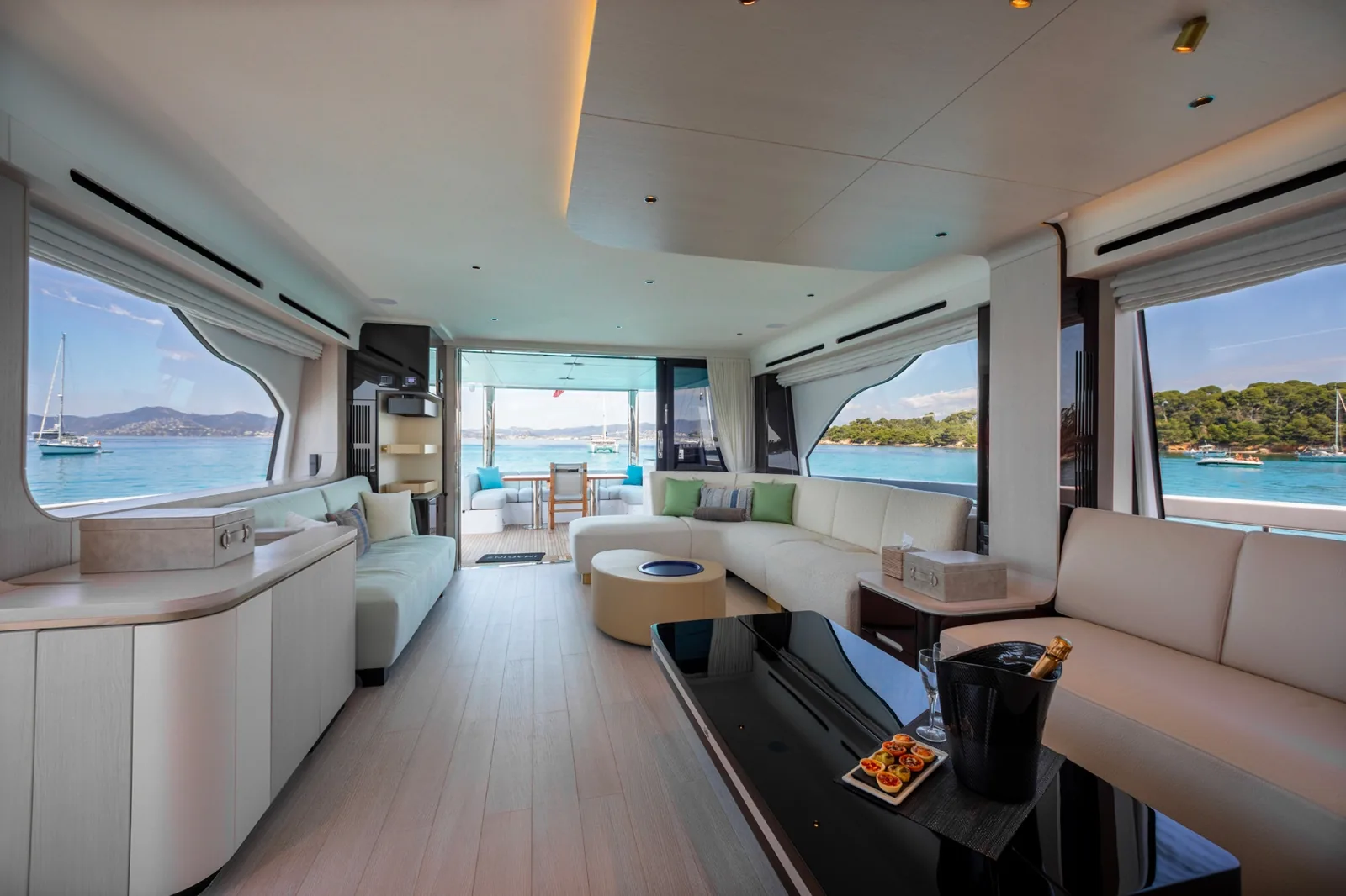 IMAGINE - yacht charter photo 13
