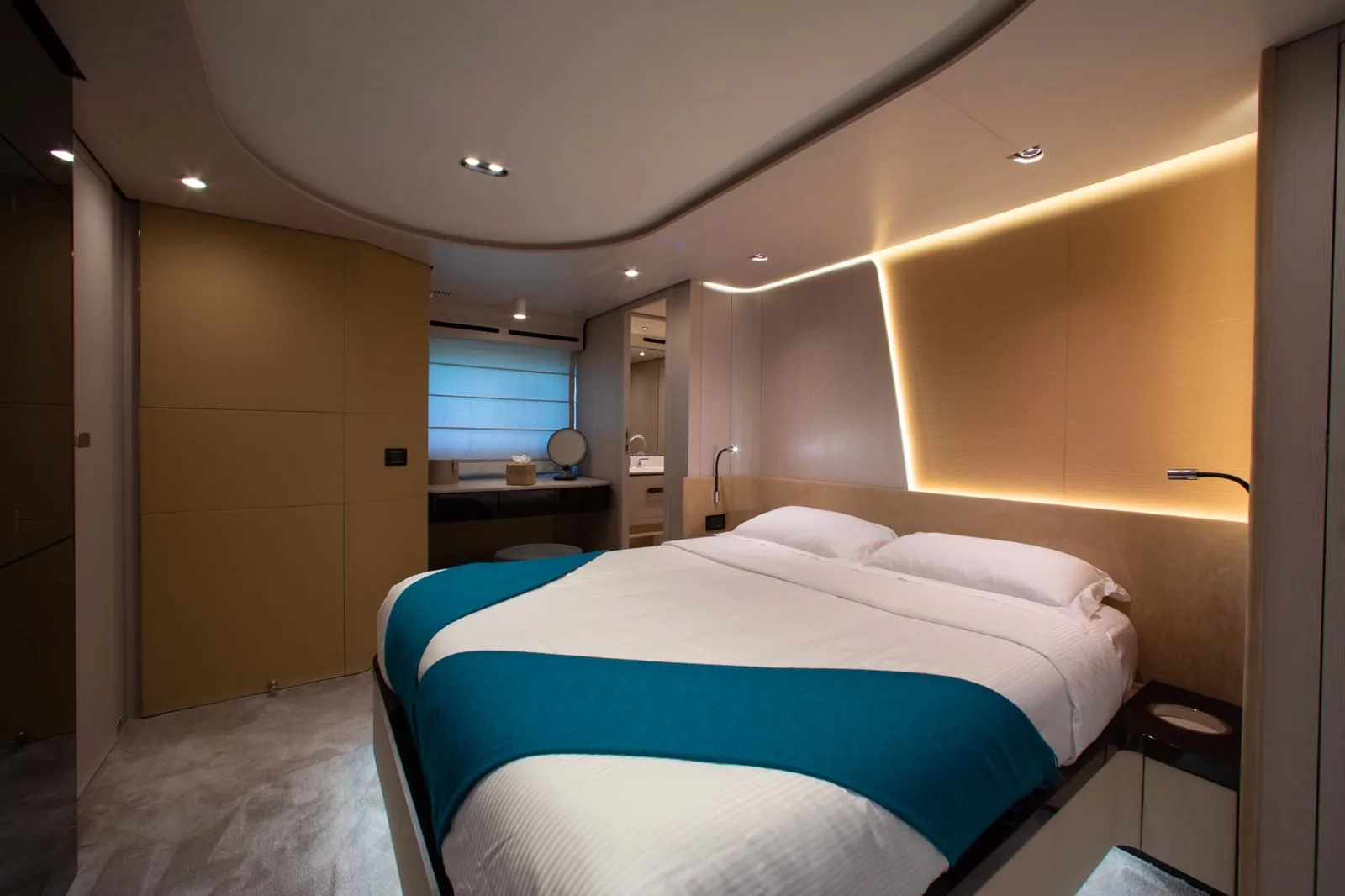 IMAGINE - yacht charter photo 15