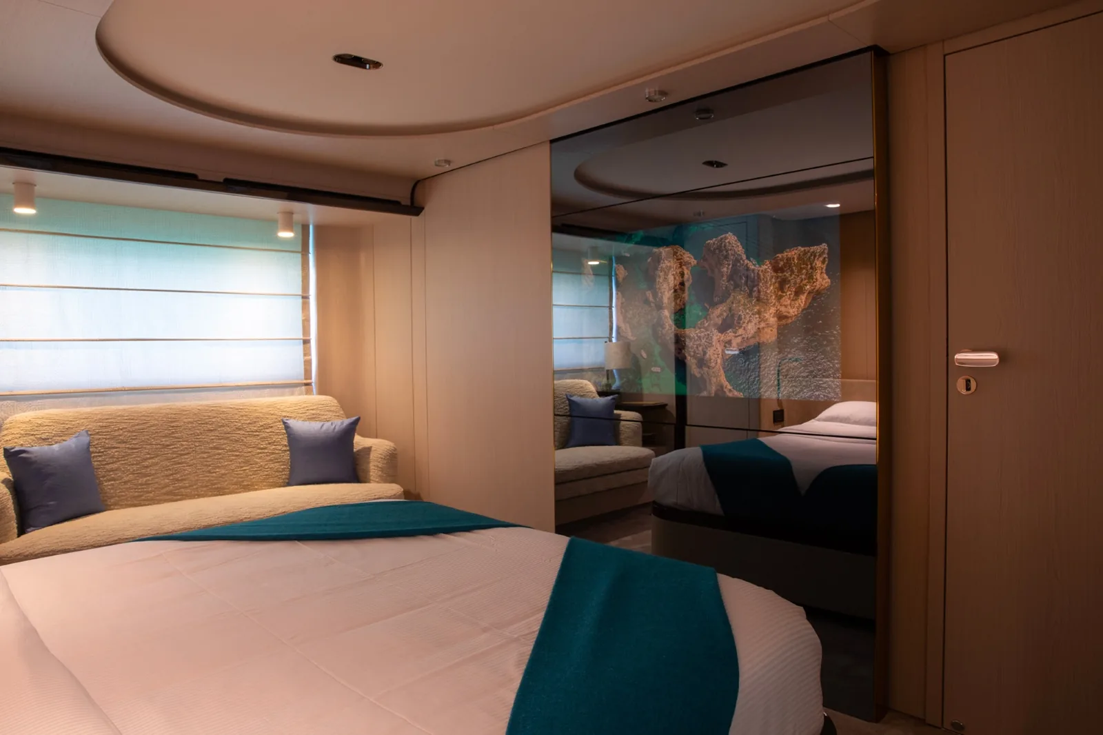 IMAGINE - yacht charter photo 17