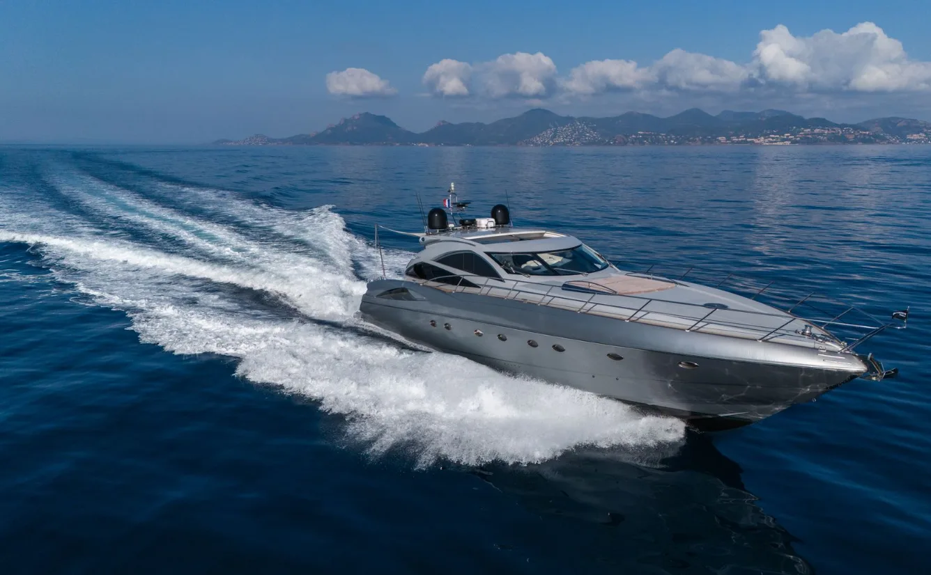 Imperium - yacht charter photo 3