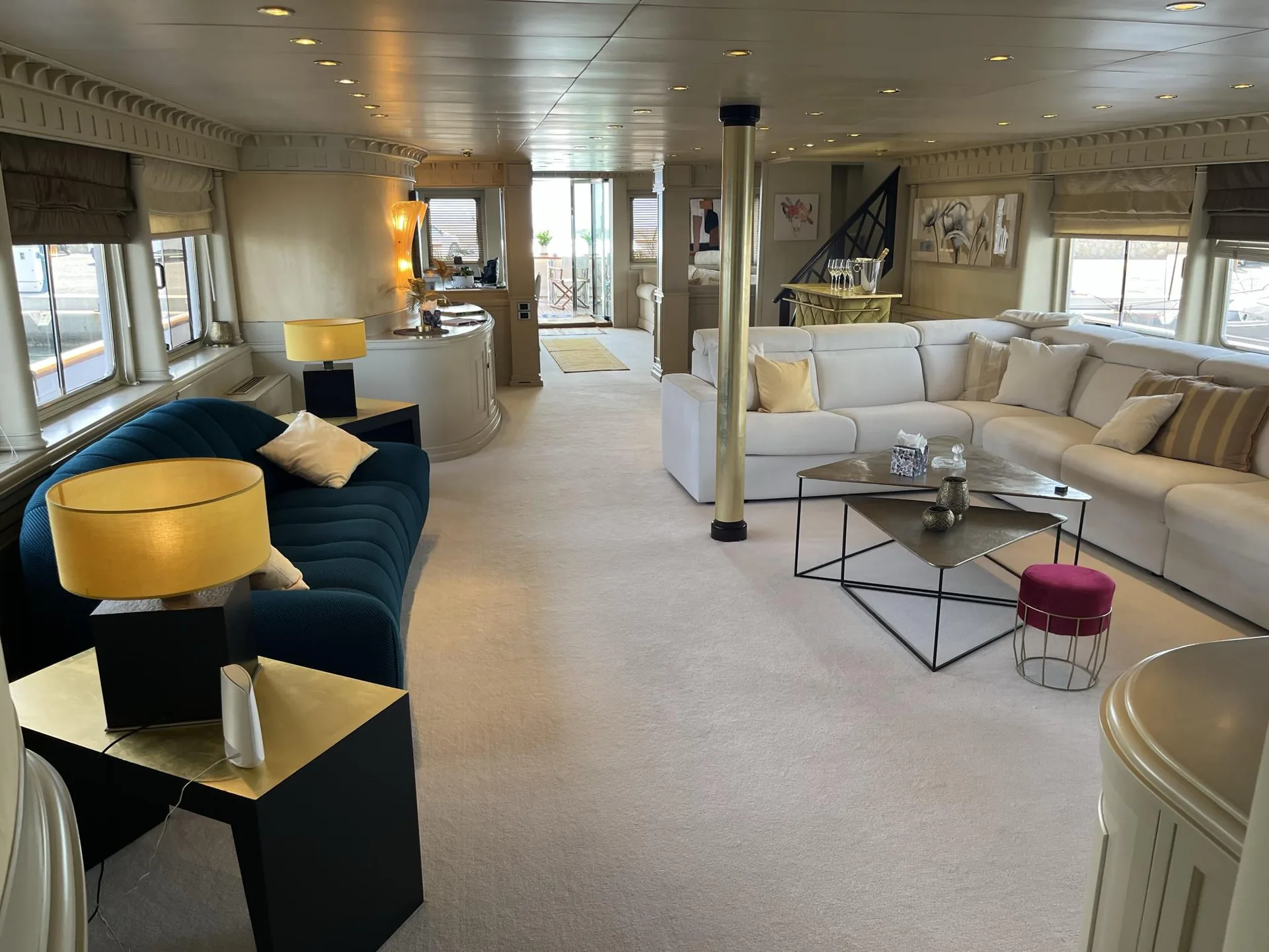 Jojo - yacht charter photo 8