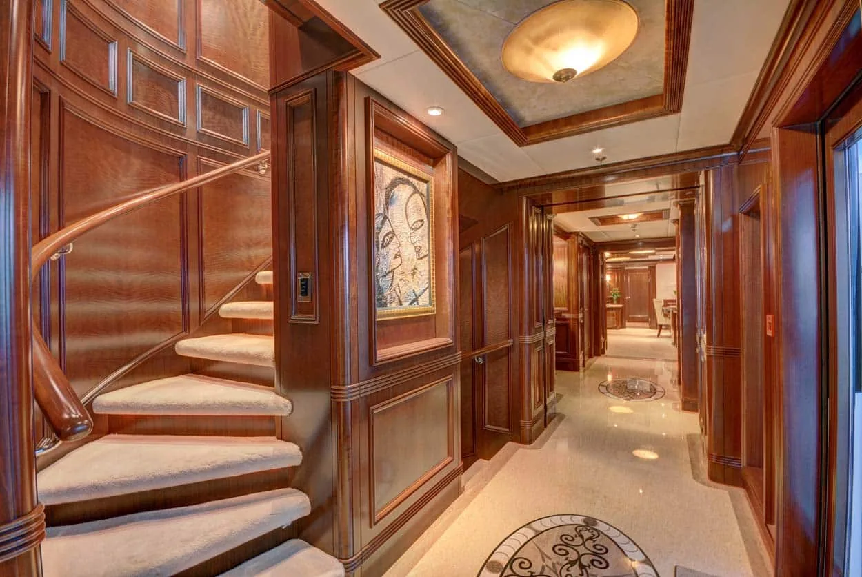 LADY BETH - yacht charter photo 9