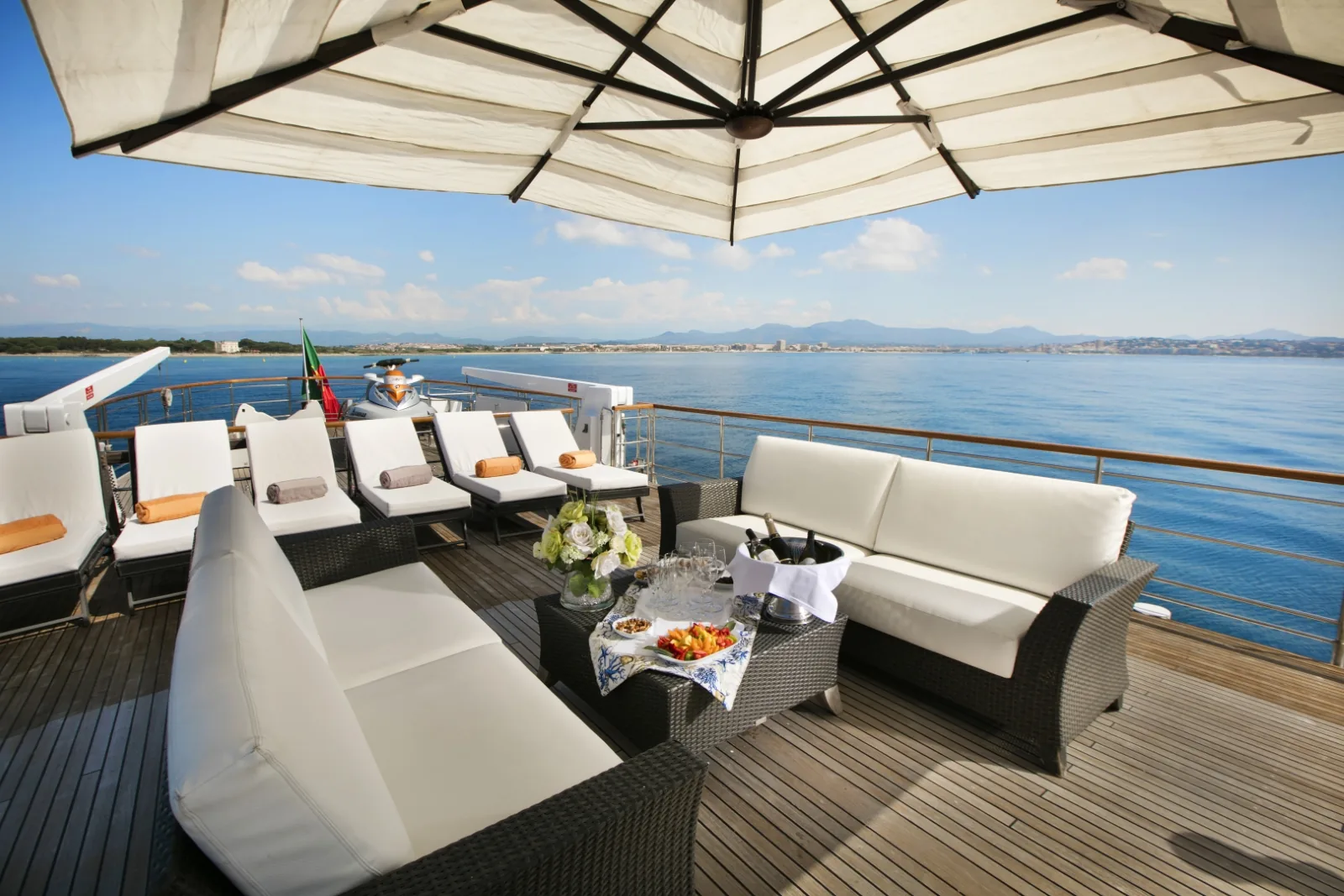 LADY JERSEY - yacht charter photo 6