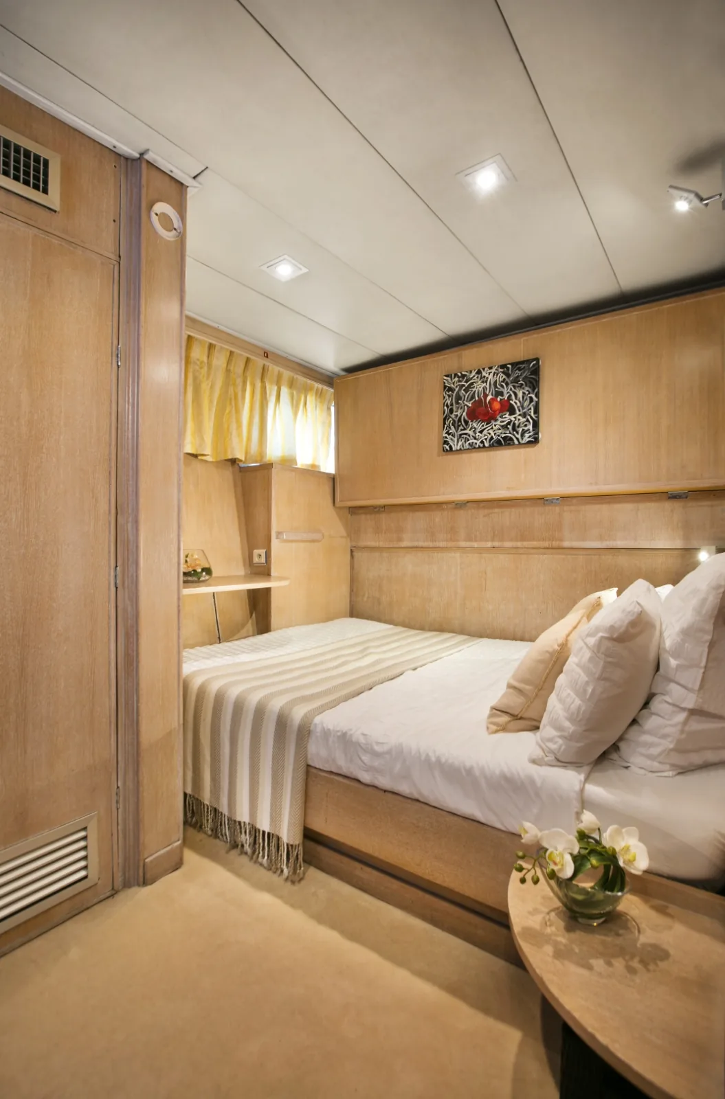 LADY JERSEY - yacht charter photo 18