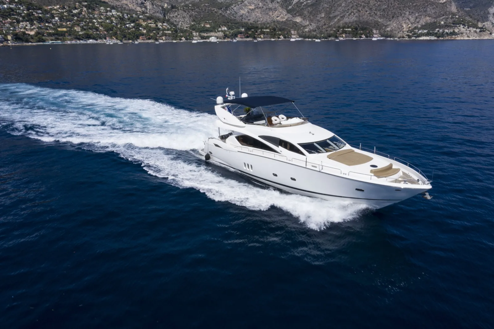 LADY YOUSRA - yacht charter photo 4