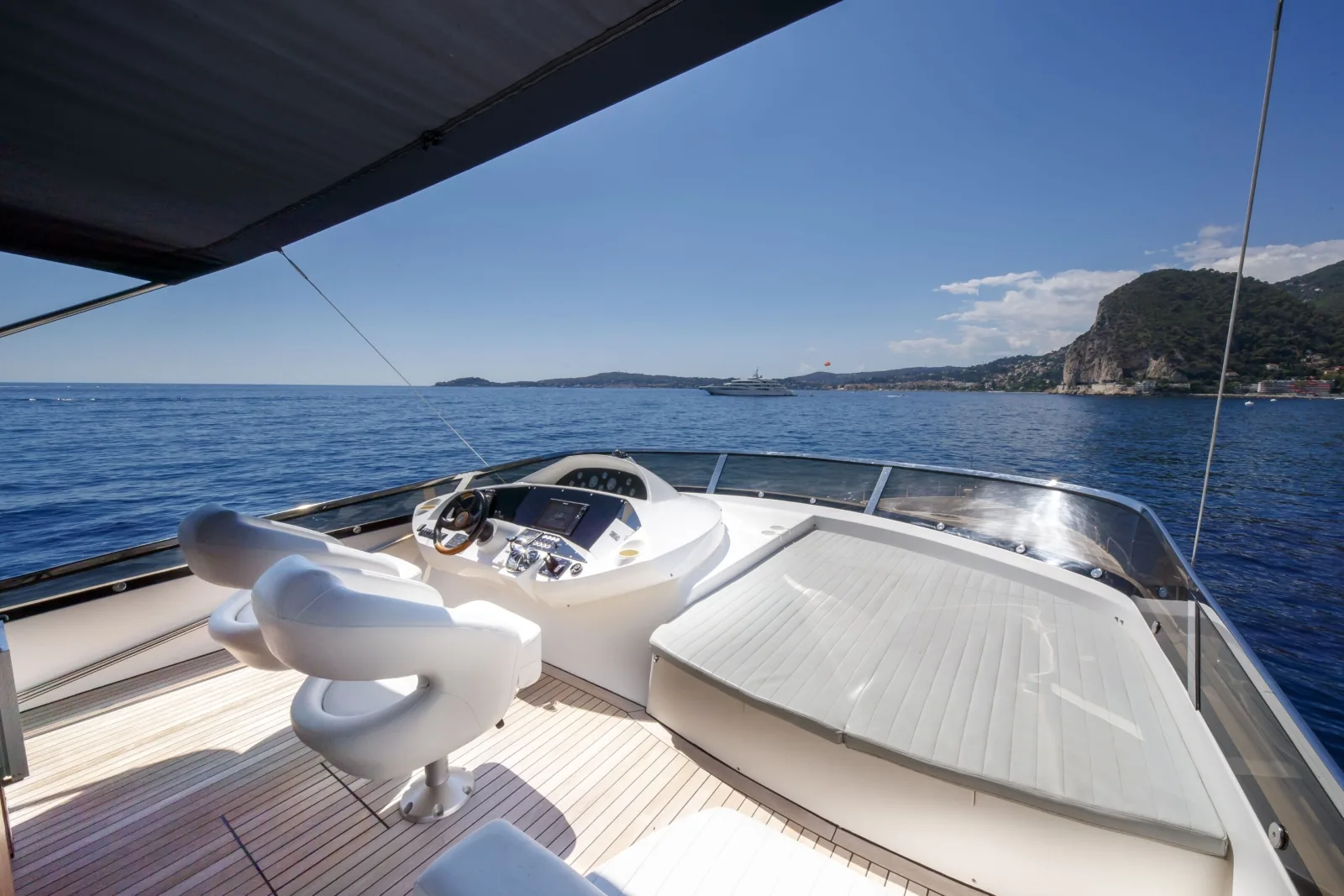 LADY YOUSRA - yacht charter photo 6