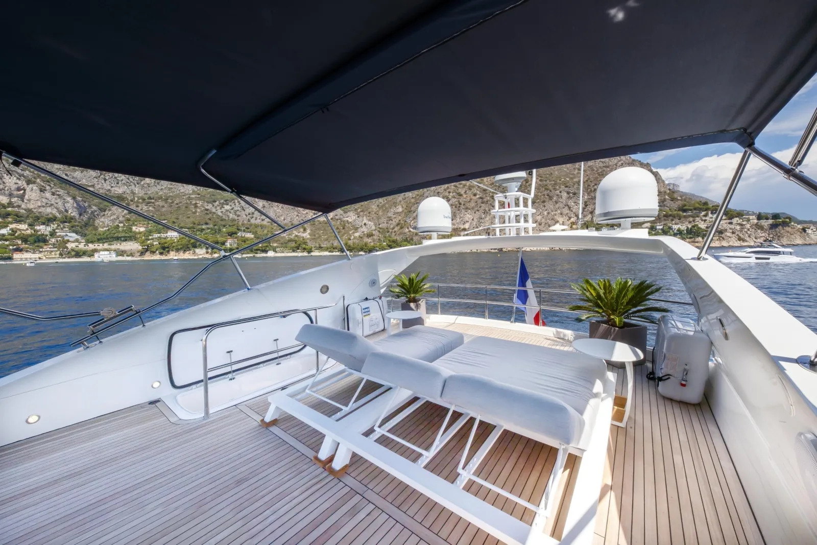 LADY YOUSRA - yacht charter photo 7